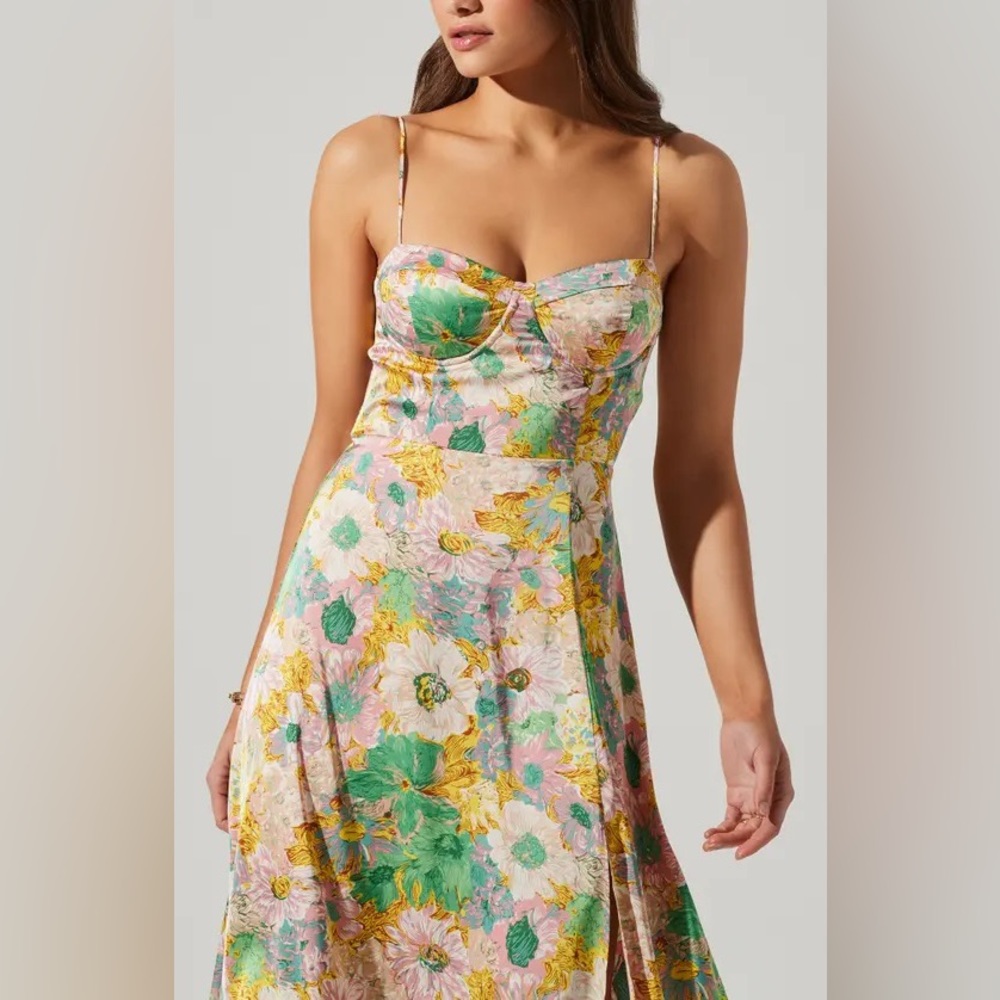 ASTR The Label Satin Floral Dress NWT, size XL